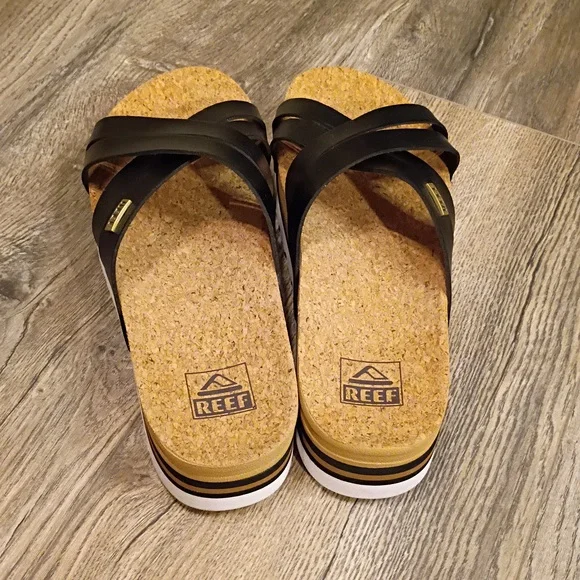 Reef Women's Cushion Bloom Hi Slide Black Strap Sandals Size 9 - Picture 4 of 9